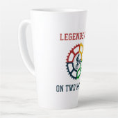 Rustikales Vintages Radfahren Milchtasse (Linke Ecke)