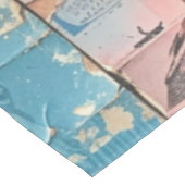 Rustikales Vintages Zeitungs-Patchwork-Collage (11 Tischdecke (Schrägansicht)