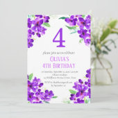 Rustikales Violett 4. Geburtstag Lila florale Einladung (Stehend Vorderseite)
