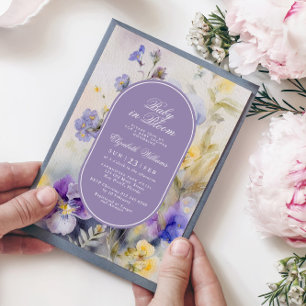 Rustikales violettes Blumenbaby in Blütendusche Einladung