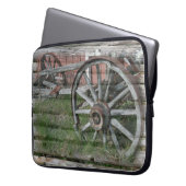 Rustikales Wagenrad - Western-Style - Laptop-Sieb Laptopschutzhülle (Vorderseite Links)