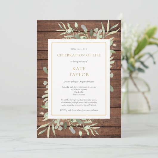 Rustikales Waldgrün Beerdigung des Lebens Einladung (Stehend Vorderseite)