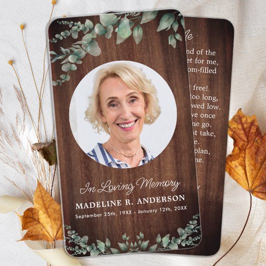 Rustikales Waldgrün Beerdigung Gedenkkarte Telefonnummerkarte