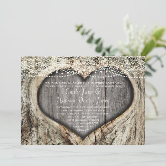 Rustikales Waldherz in Baumhochzeit Einladung (Stehend Vorderseite)