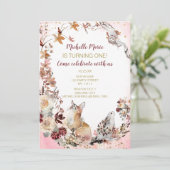 Rustikales Waldland Hirsche Blumengeburt erster Ge Einladung (Stehend Vorderseite)