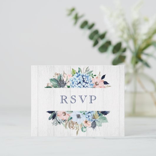 Rustikales Wasserfarben-Hydrangea Wedding RSVP Postkarte (Stehend Vorderseite)