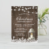 Rustikales Weihnachts-Party String Lights White La Einladung (Stehend Vorderseite)