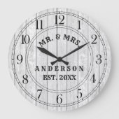 Rustikales Weiß Barnholz Bauernhof Mr. & Mrs Custo Große Wanduhr (Vorderseite)