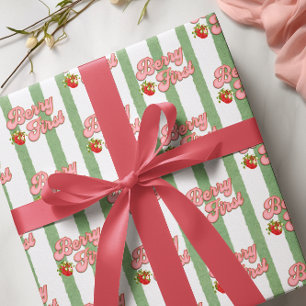 Rustikales Weiß Grün Beere Erster Geburtstag Erdbe Geschenkpapier