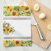 Rustikales Weißes Gelbblütenblüten Personalisiert Geschirrtuch (Viertel Falte)