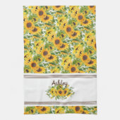 Rustikales Weißes Gelbblütenblüten Personalisiert Geschirrtuch (Vertikal)