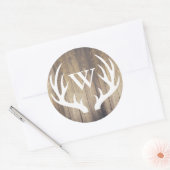 Rustikales Weißes Hirschgewehrholz | Monogramm Runder Aufkleber (Umschlag)