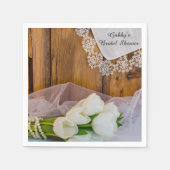 Rustikales Weißes Tulips Brautparty Serviette (Vorderseite)