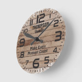 Rustikales, wetterfestes Holzfamilienangebot Runde Wanduhr (Winkel)