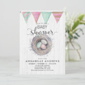 Rustikales Wood & Bird Nest Baby Dusche Einladung (Stehend Vorderseite)