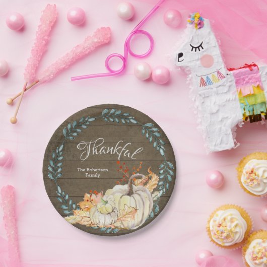 Rustikales Wood Ein wohlwollender Wasserfarbenkürb Pappteller (Party)