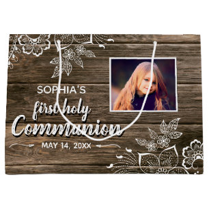 Rustikales Wood Lace First Heilige Kommunion Foto Große Geschenktüte