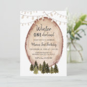 Rustikales Woodland Winter Onederland Geburtstag Einladung (Stehend Vorderseite)