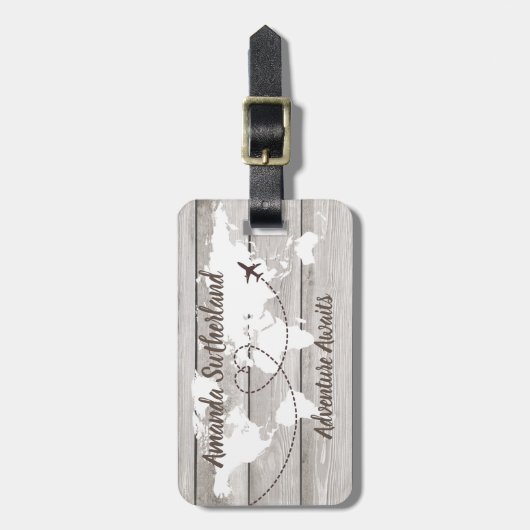 rustikales Word Map Adventure Await Individuelle N Gepäckanhänger (Vorderseite vertikal)