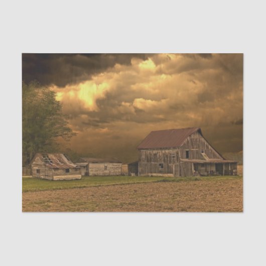 Rusty Barn under Stormy Skies Seidenpapier (Vorderseite)