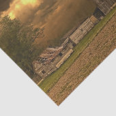 Rusty Barn under Stormy Skies Seidenpapier (Ausschnitt)