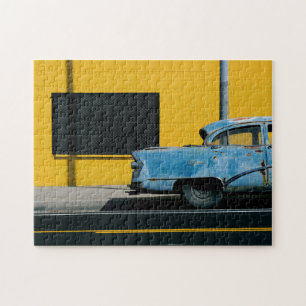 Rusty Blue Car und Yellow Wall Puzzle
