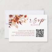 Rusty Burgundy Floral QR Code Wedding RSVP Card Karte (Vorderseite)