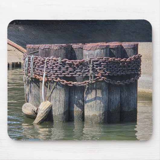 Rusty Chains umschlungen um Hafenstreifen Mousepad (Vorne)