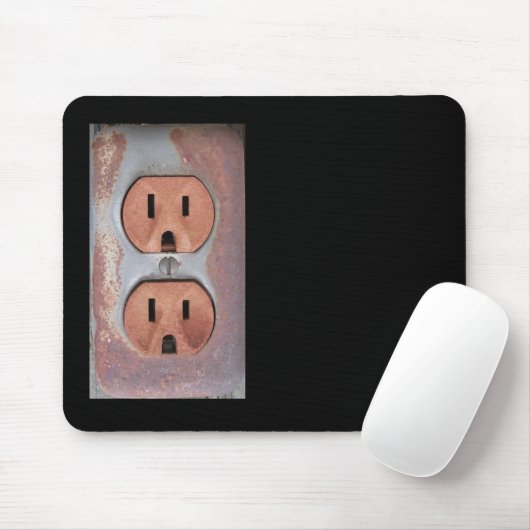 Rusty Electrical Outlet Mousepad (Mit Mouse)