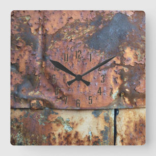 Rusty Metal Siding Altes industrielles Gebäude Quadratische Wanduhr