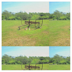 Rusty Old Farm Equipment Stoff