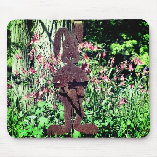 Rusty Rabbit Flower Garden Mousepad (Vorne)