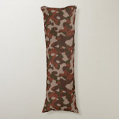 Rusty Red and Dark Olive Camo abstract Seitenschläferkissen (Vorderseite Vertikal)