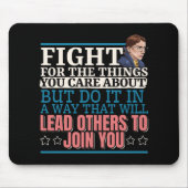 Ruth Bader Ginsburg führt andere an Mousepad (Vorne)