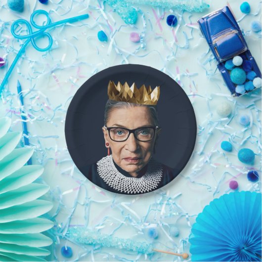 Ruth Bader Ginsburg mit Goldkrone Pappteller (Party)