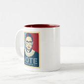 Ruth Bader Ginsburg Moderner Pop-Art-Votum Zweifarbige Tasse (Vorderseite Links)