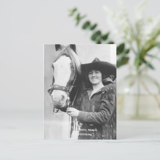 Ruth Roach und ihr Pferd. Postkarte (Stehend Vorderseite)