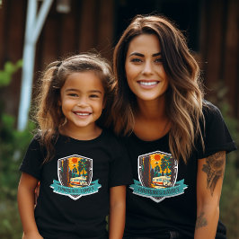 Rv-Camping mit benutzerdefiniertem Familiennamen T-Shirt
