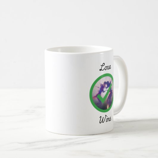 S2 Jayvik Liebe gewinnt Kaffeetasse (VorderseiteRechts)