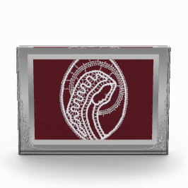 S. Mary Elegantes Foto an der silbernen Grenze