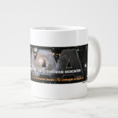SAAA-Logo-Aufkleber Jumbo-Tasse (Vorderseite Rechts)