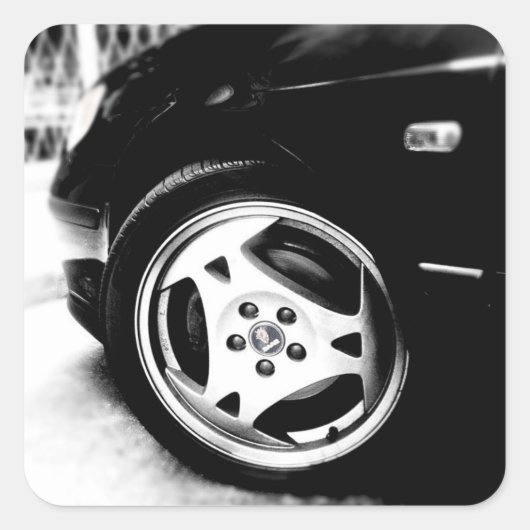 Saab Aero (Klingonrad) Quadratischer Aufkleber (Vorderseite)