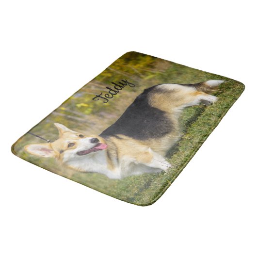 Sable Cardigan Welsh Corgi Dog Badematte (Schrägansicht)