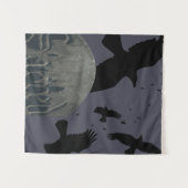 Sacred Gothic Text Gravestone mit Krähen und Raven Wandteppich (Vorderseite (Horizontal))