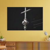 Sacred Silver: Ornate Processional Cross Leinwanddruck (Insitu (Wohnzimmer))