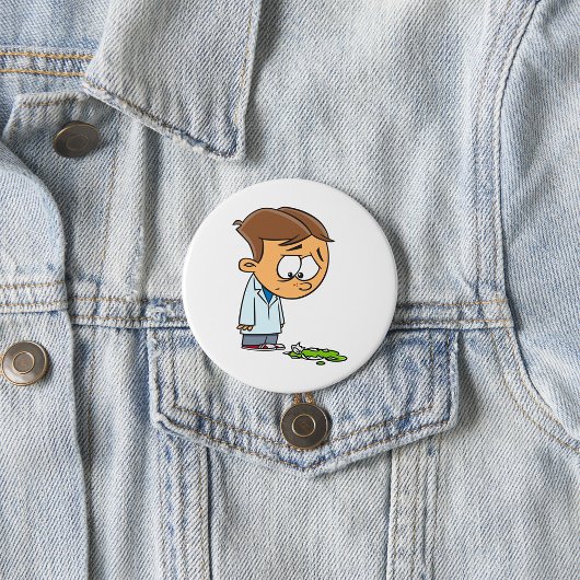 Sad Boy Scientist mit gebrochenem Experiment Button