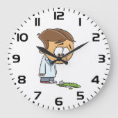 Sad Boy Scientist mit gebrochenem Experiment Große Wanduhr (Vorderseite)