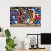 Saddle Bronc Breaking Out of Rodeo Chute w Cowboy Poster (Heimbüro)