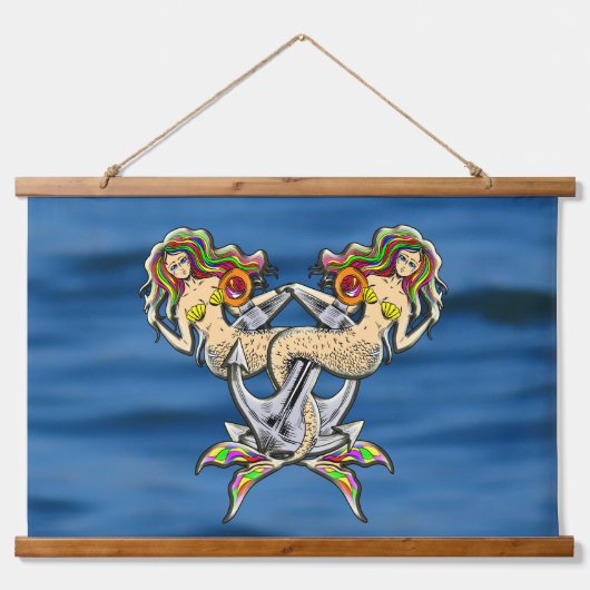 Sadly mermaids at anchor wandteppich mit holzrahmen (Vorne)