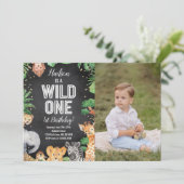 Safari Animals Wild Ein Geburtstag Schwarzes Foto Einladung (Stehend Vorderseite)